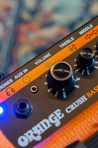 Комбоусилитель для бас-гитары ORANGE Crush Bass 25, 1х8, 25Вт - купить в "Гитарном Клубе"