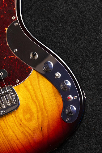 Электрогитара G&L CLF Espada 3-Tone Sunburst CR - купить в "Гитарном Клубе"
