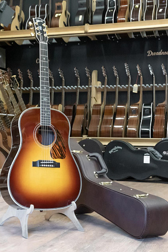 Электроакустическая гитара Gibson J-45 Deluxe Rosewood Burst - купить в "Гитарном Клубе"