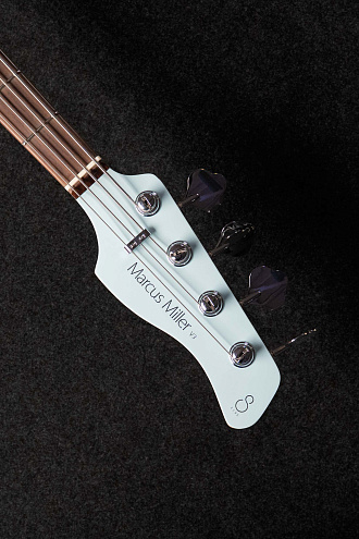 Бас-гитара Sire V3-4 SNB (2n Gen) - купить в "Гитарном Клубе"