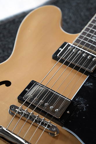 Электрогитара Gibson ES-335 Satin Vintage Natural, 2021 - купить в "Гитарном Клубе"