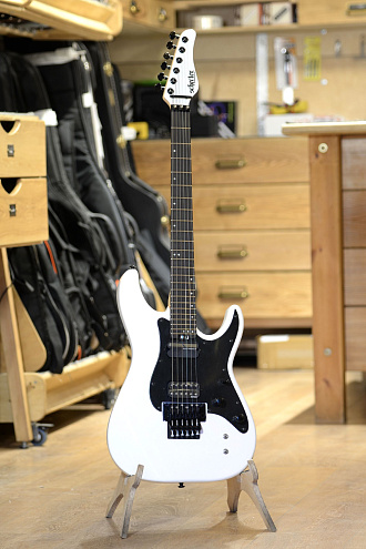 Электрогитара Schecter Sun Valley Super Shredder Fr S Gloss White - купить в "Гитарном Клубе"