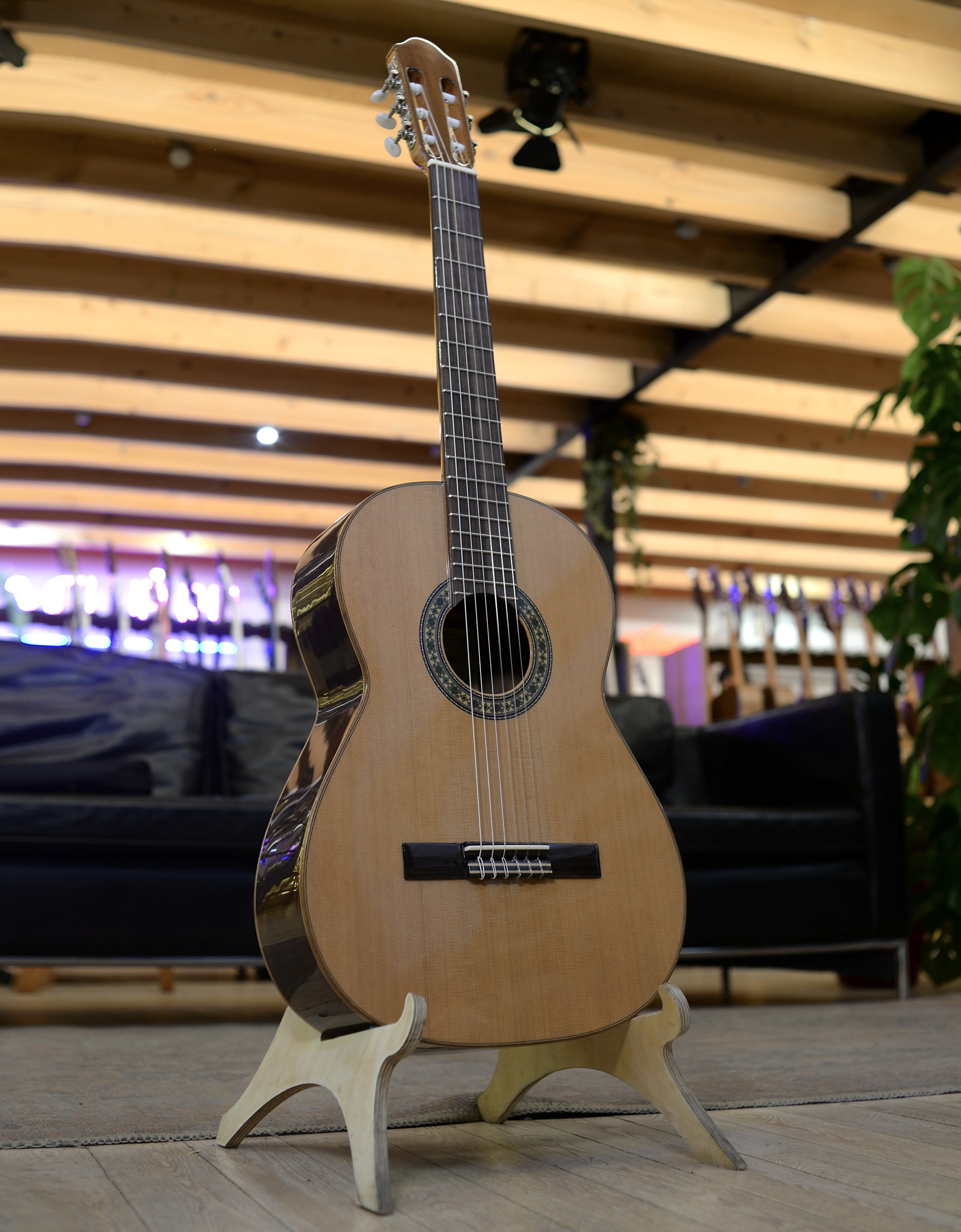 Классическая гитара Raimundo 123 Cedar - купить в "Гитарном Клубе"