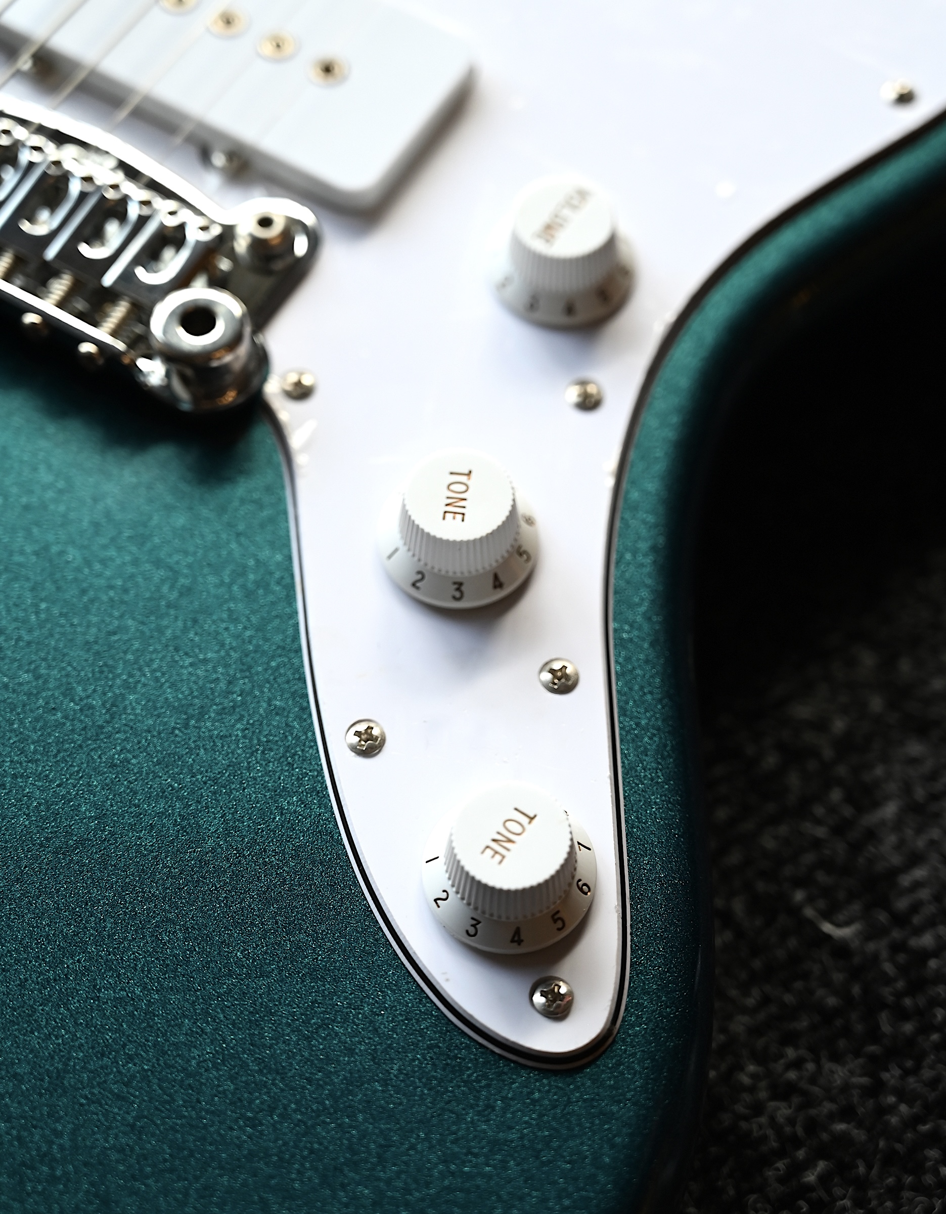 Электрогитара G&L Tribute Doheny Emerald Blue MP - купить в "Гитарном Клубе"